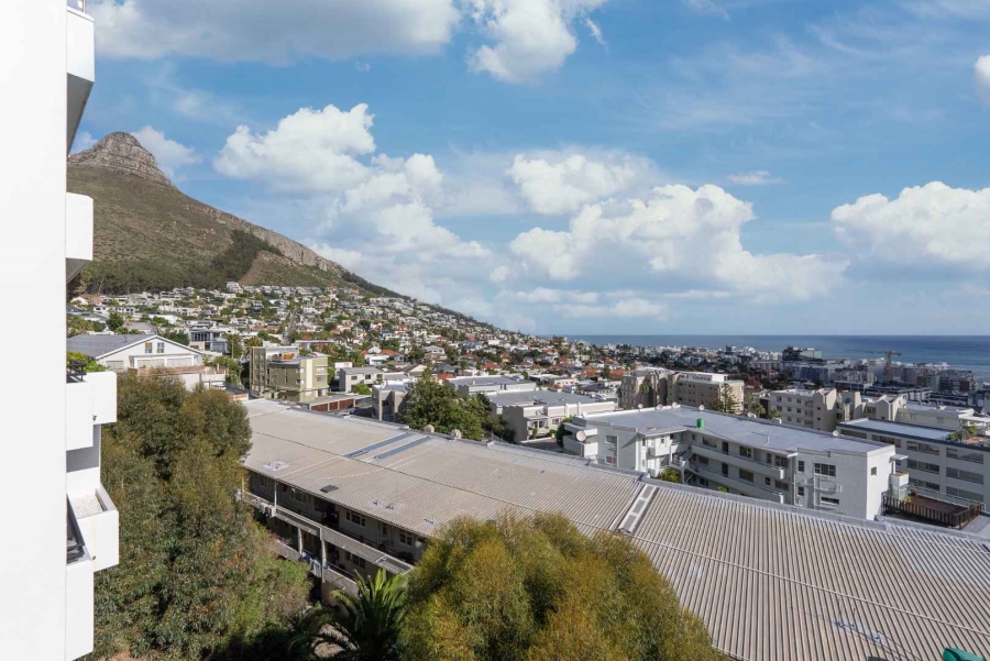 3 Bedroom Property for Sale in Sea Point Western Cape